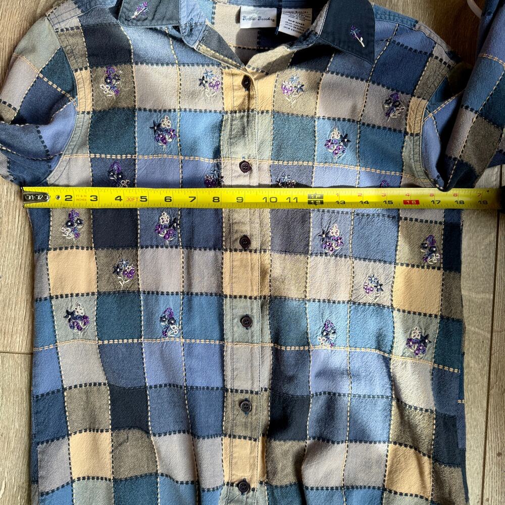 Bobbie Brooks Embroidered Patchwork Plaid Button Down Shirt Small - Picture 7 of 7